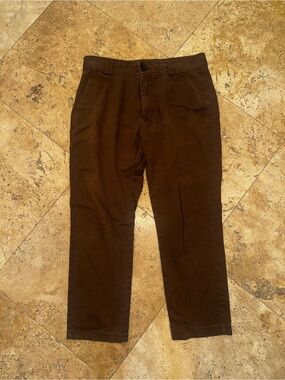 Classic Men's Brown Chino Pants - Straight Fit